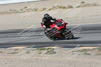 media/Oct-30-2025-Racers Edge (Thu) [[dabbdaf680]]/3-B Group/Session 3 (Turn 15 Inside)/